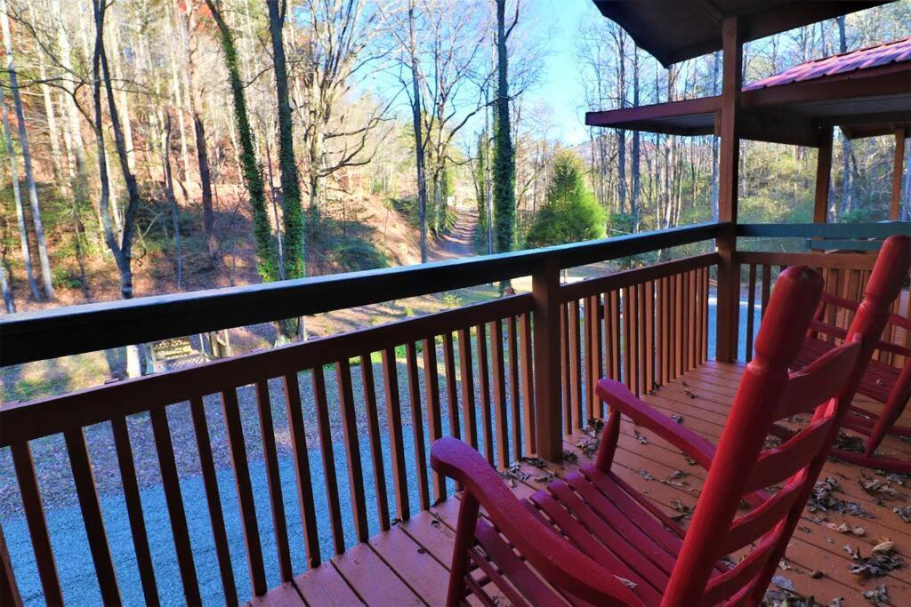 Cute Cabin Creek & Firepit #12 Helen Exterior photo